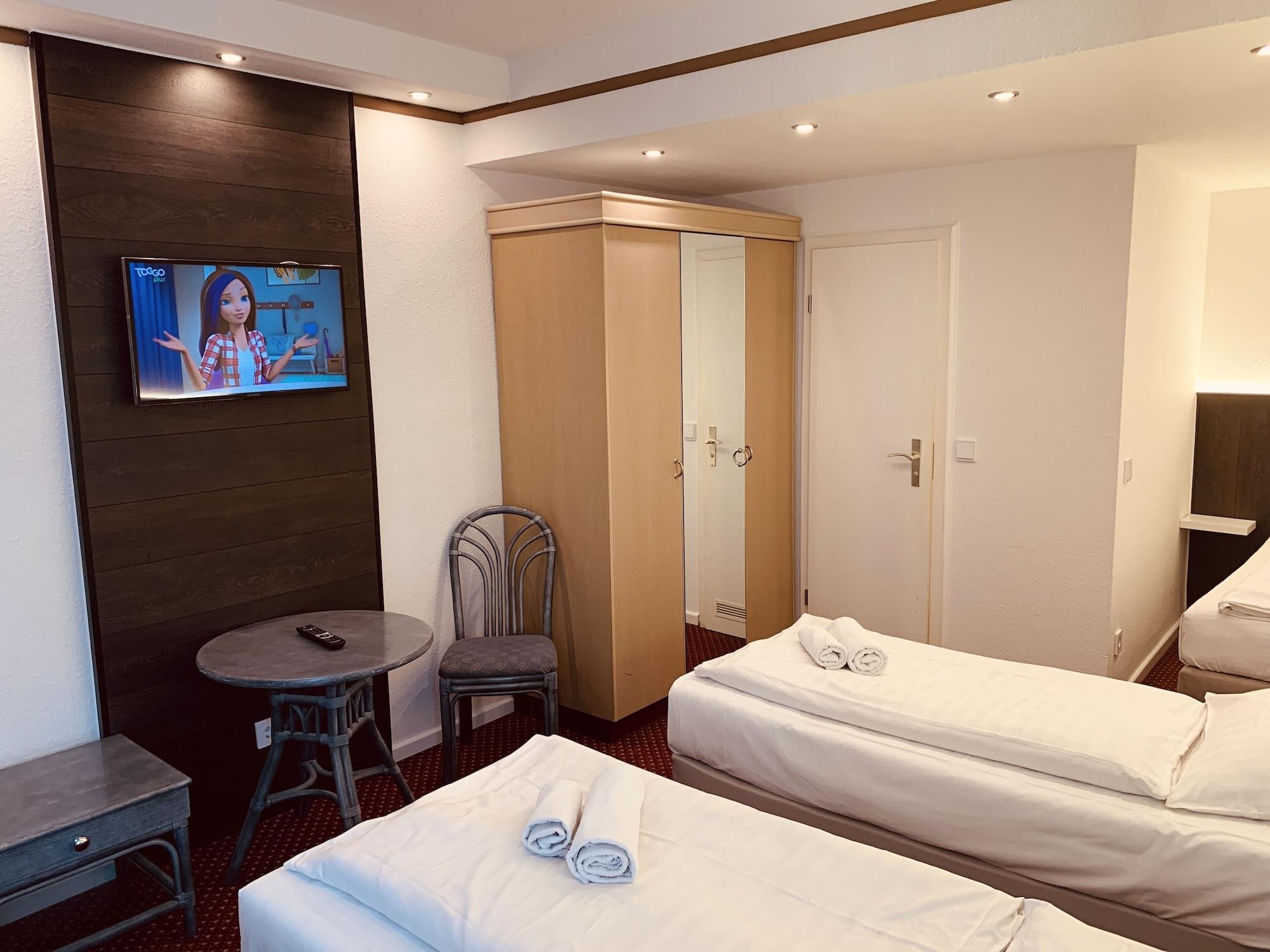 Hotel Kunibert Der Fiese Cologne Luaran gambar