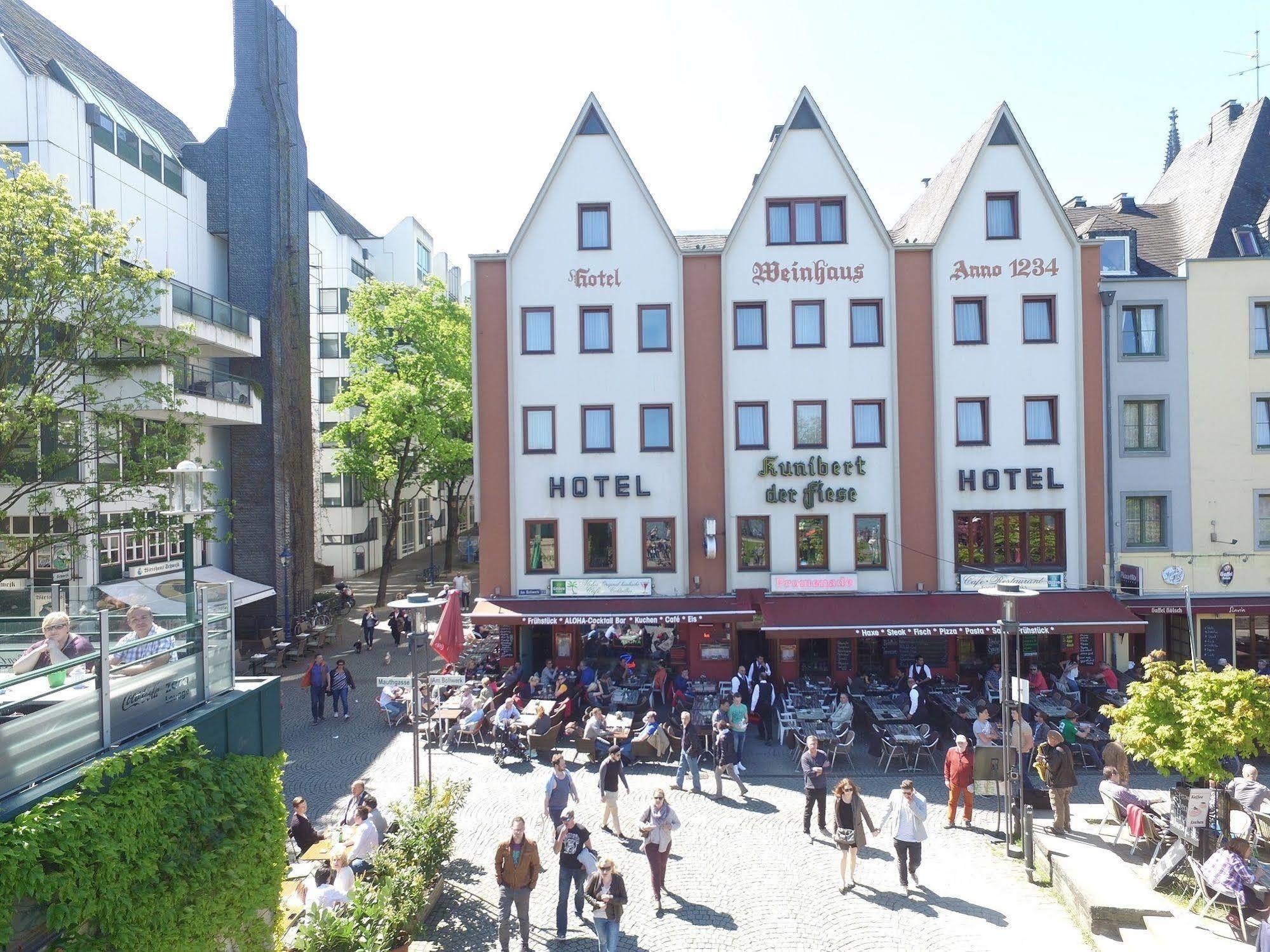 Hotel Kunibert Der Fiese Cologne Luaran gambar
