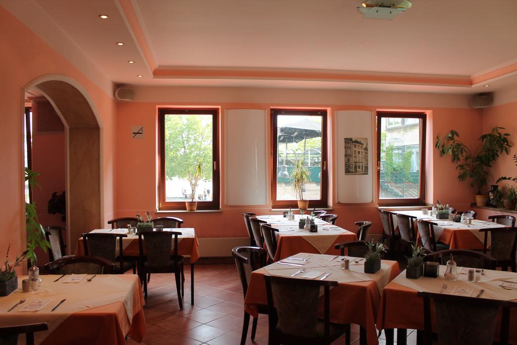 Hotel Kunibert Der Fiese Cologne Luaran gambar